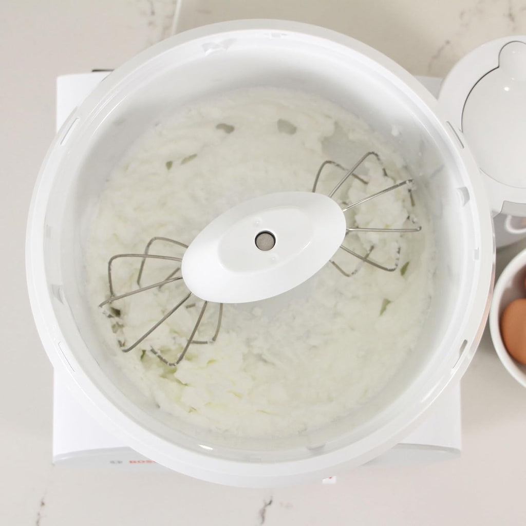 Bosch Universal plus Stand Mixer 500 Watt, 6.5 Quarts with Wire Whips, Dough Hook &  Dough Hook Extender Bundle